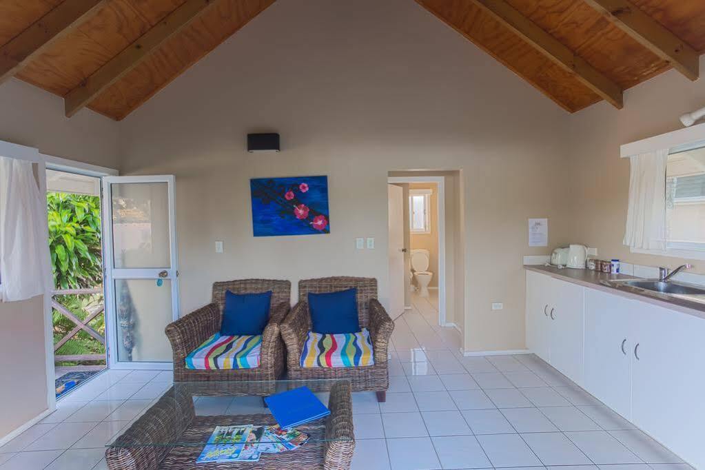 Manea Beach Villas Rarotonga Exteriör bild